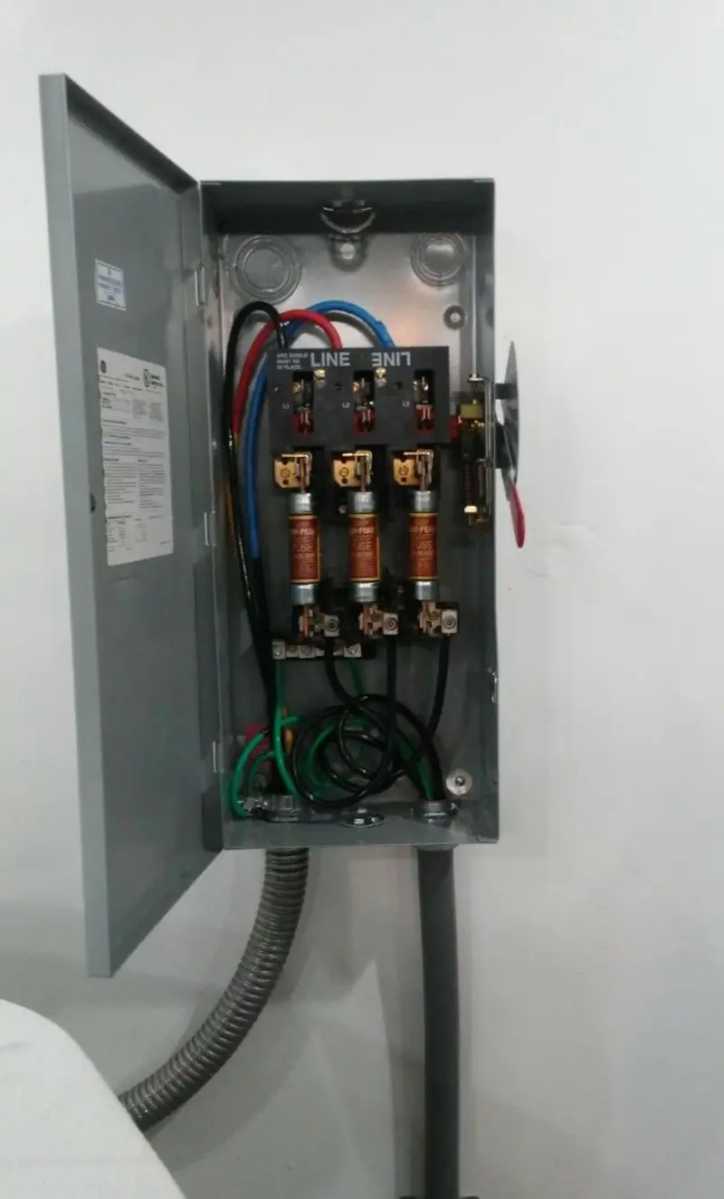Three-phase disconnect switch installed for Electrical Wiring & Rewiring in Whitehall